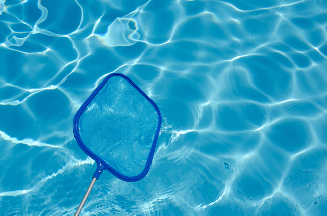 Le skimmer miroir : l’atout design d’une piscine