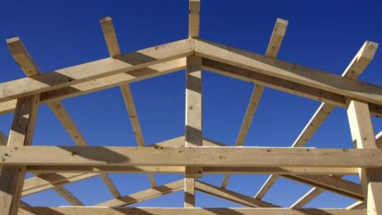 Pourquoi faire appel à l&rsquo;entreprise 1 TOIT pour réaliser une surélévation en ossature bois ?