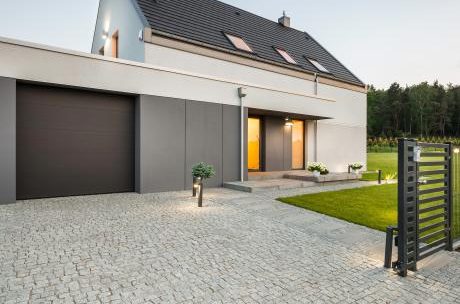 Comment réparer une porte de garage Somfy ?