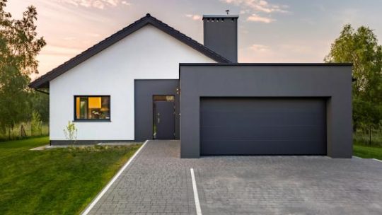 Construction d&rsquo;une dépendance de maison : les points essentiels à retenir