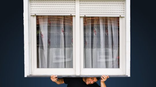 Les fenêtres en bois sont-elles plus efficaces sur le plan énergétique que les fenêtres en PVC ou en aluminium ?