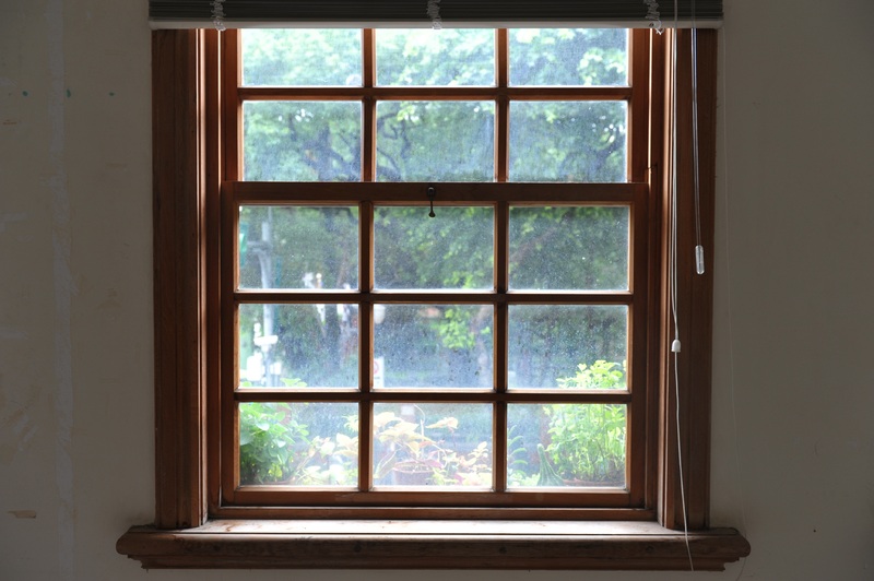 Les fenêtres à guillotine sont-elles plus adaptées aux maisons anciennes ou modernes ?