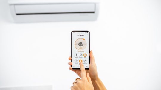 Guide pour une climatisation connectée : contrôle intelligent et confort maximal