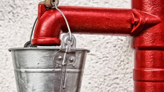 Comment choisir une pompe adaptée à un chantier de drainage ?