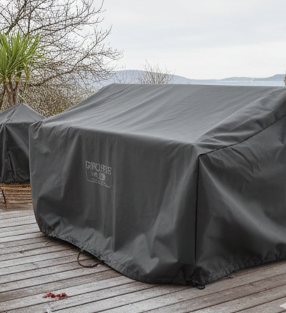 Protéger son mobilier de jardin en hiver : Les solutions efficaces