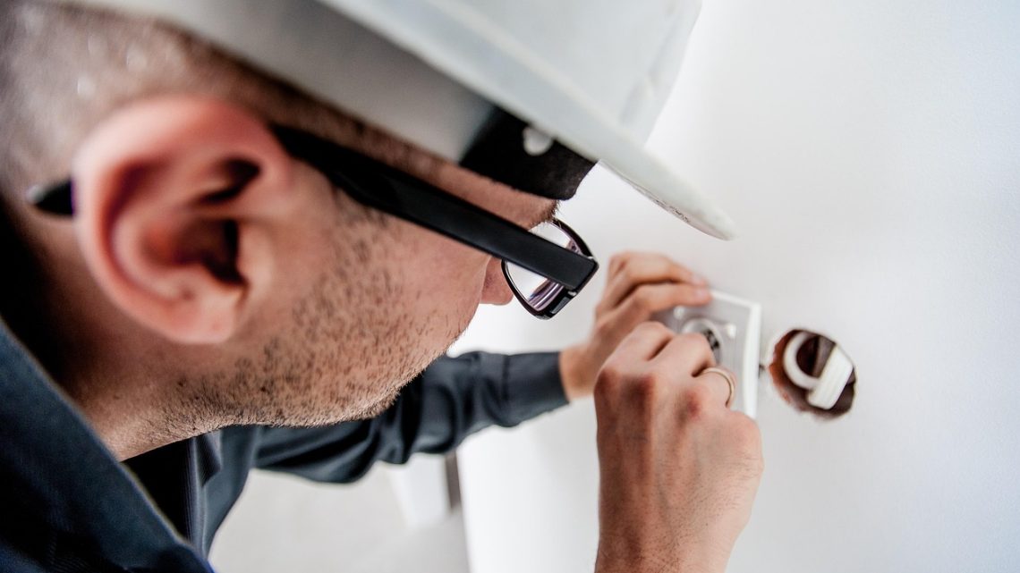 Remplacer une Prise Type 2 cassée sur borne de recharge