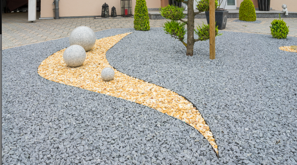 Pierres décoratives  : comment revitaliser une cour extérieure d&rsquo;époque ?