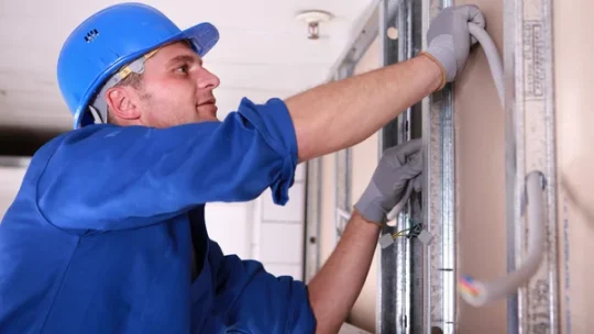 Protection électrique : déclencheur à émission de courant