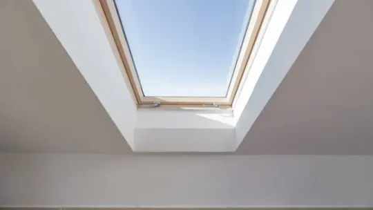Puits de lumière et évacuation de la chaleur en été