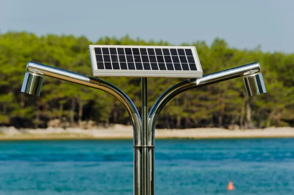 Comment fonctionne une douche solaire ?