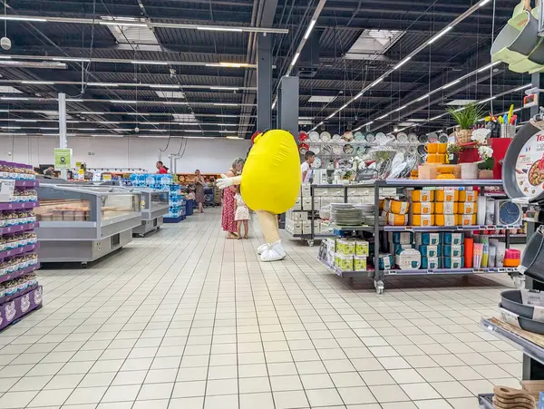 Pourquoi un mauvais agencement magasin fait fuir vos clients dès l&rsquo;entrée ?